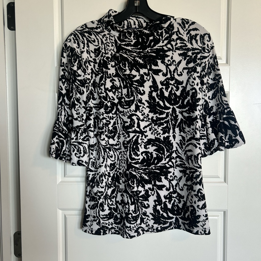 Boston Proper Black and White Floral Blouse